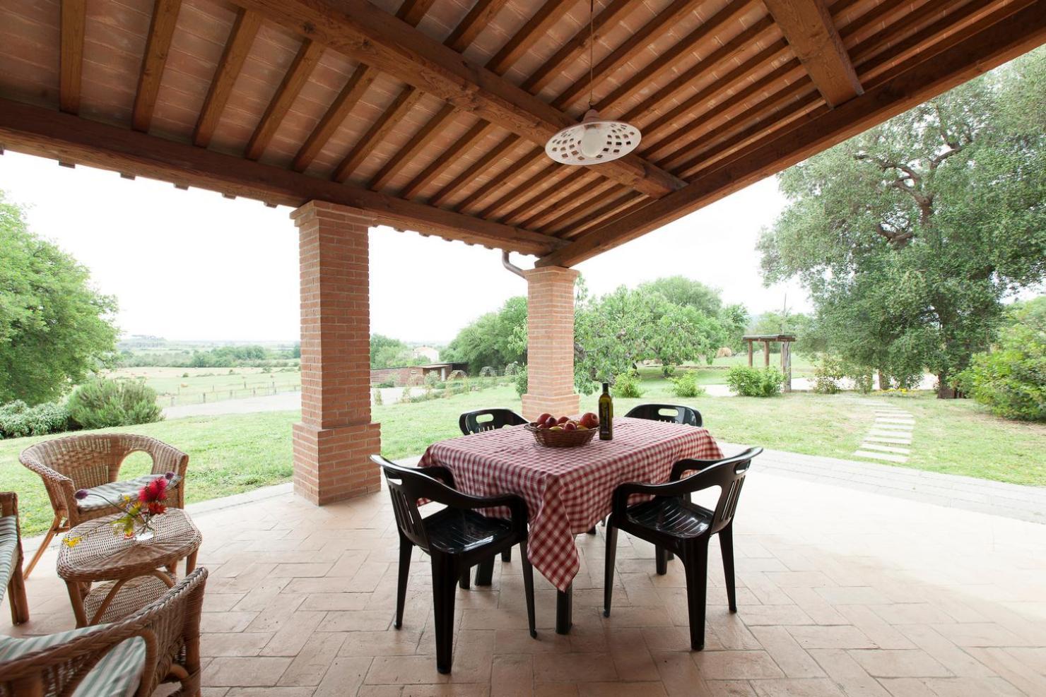 Agriturismo Bio Podere Doganelle Giuncarico Ngoại thất bức ảnh